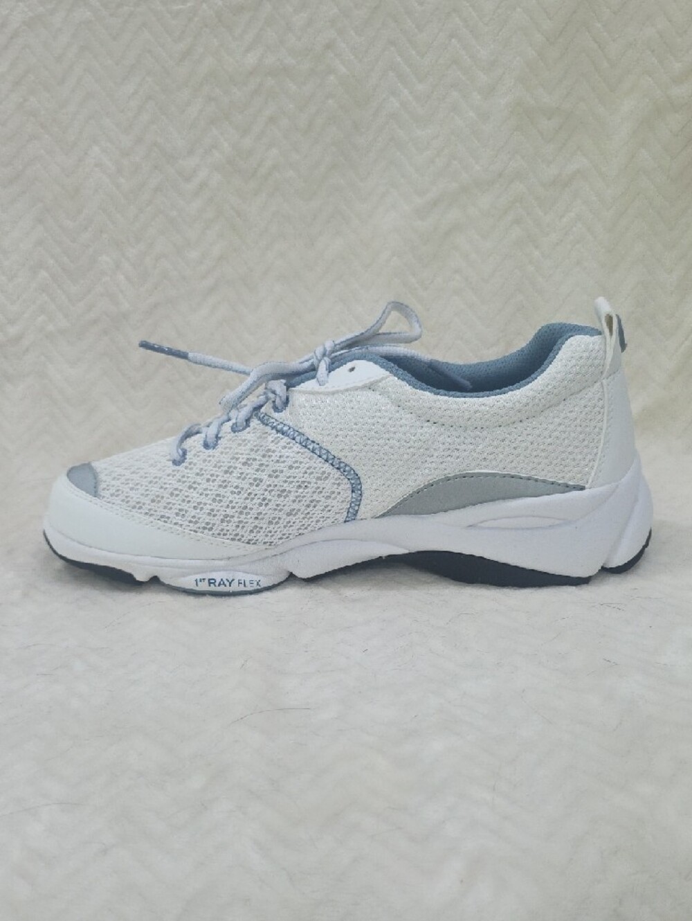 Vionic-Dr. Weil Light Grayish Blue & White Sneaker Style Orthopedic Walking Shoe - Picture 5 of 9
